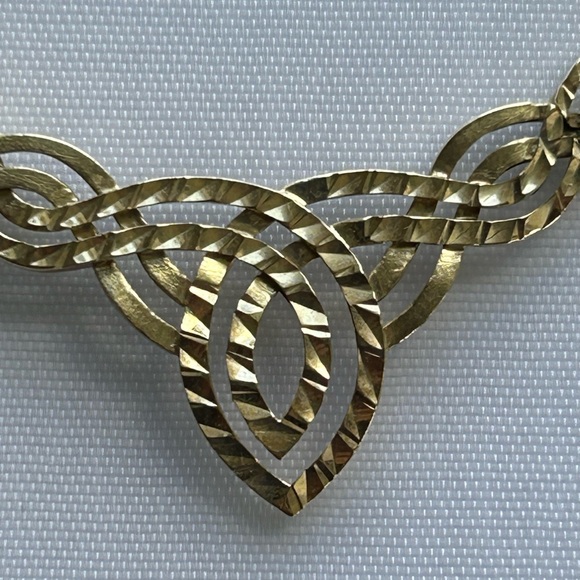 10K Yellow Gold Necklace and Bracelet Set, Celtic Art Nouveau design - Picture 4 of 10